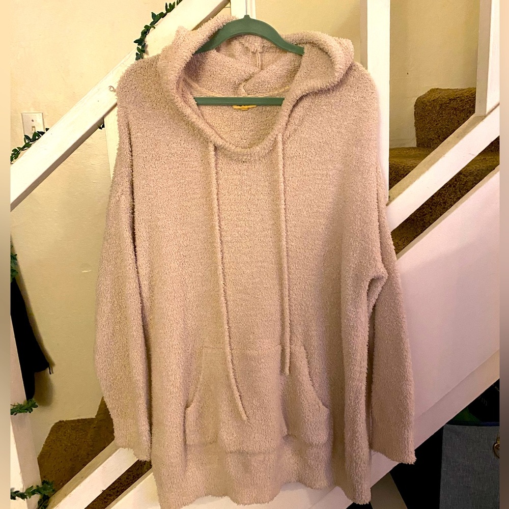 Cozy white Sherpa hoodie size medium